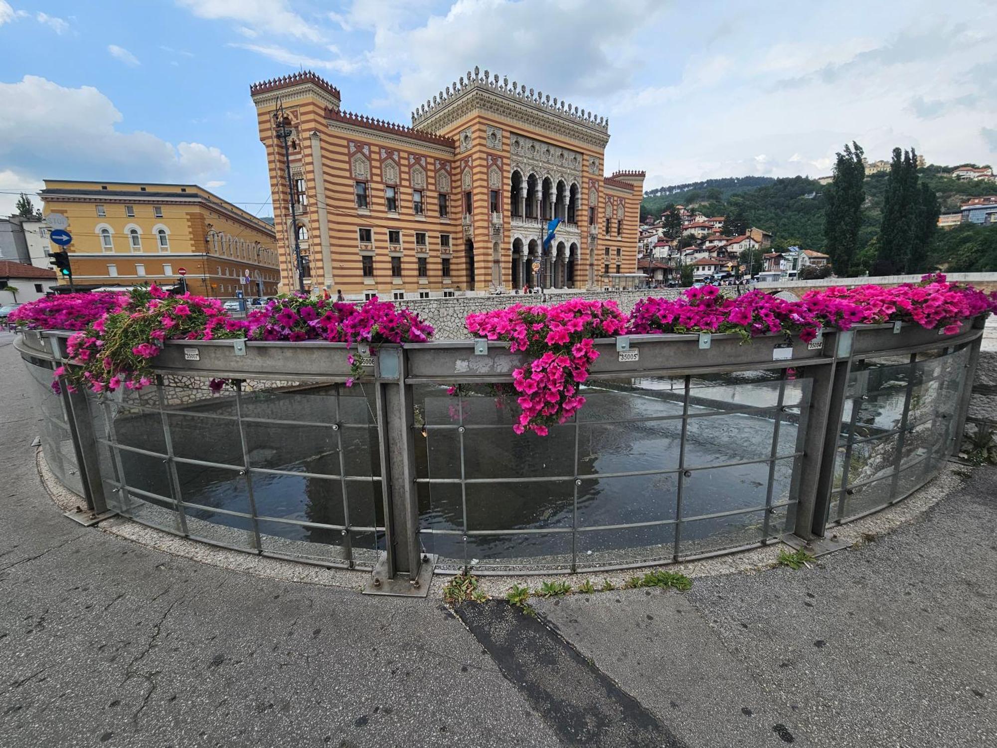 Old Town Retreat Apartment Сараево Екстериор снимка
